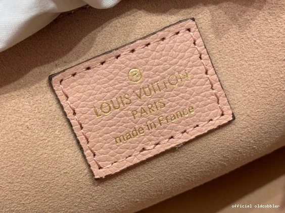 Official oldcobbler LOUIS CHAIN VUITTON PM LOCKME 0816
